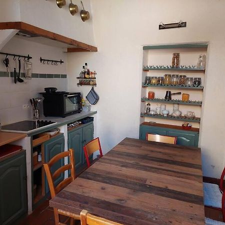 Maison De Cesar Saint-Saturnin-d'Apt Kültér fotó