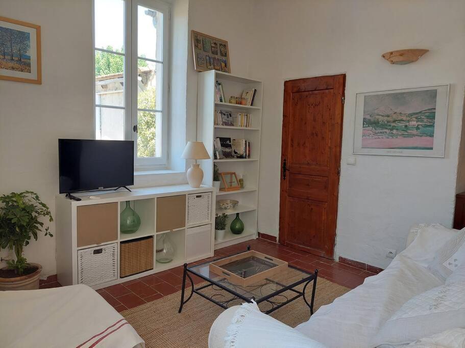 Maison De Cesar Saint-Saturnin-d'Apt Kültér fotó